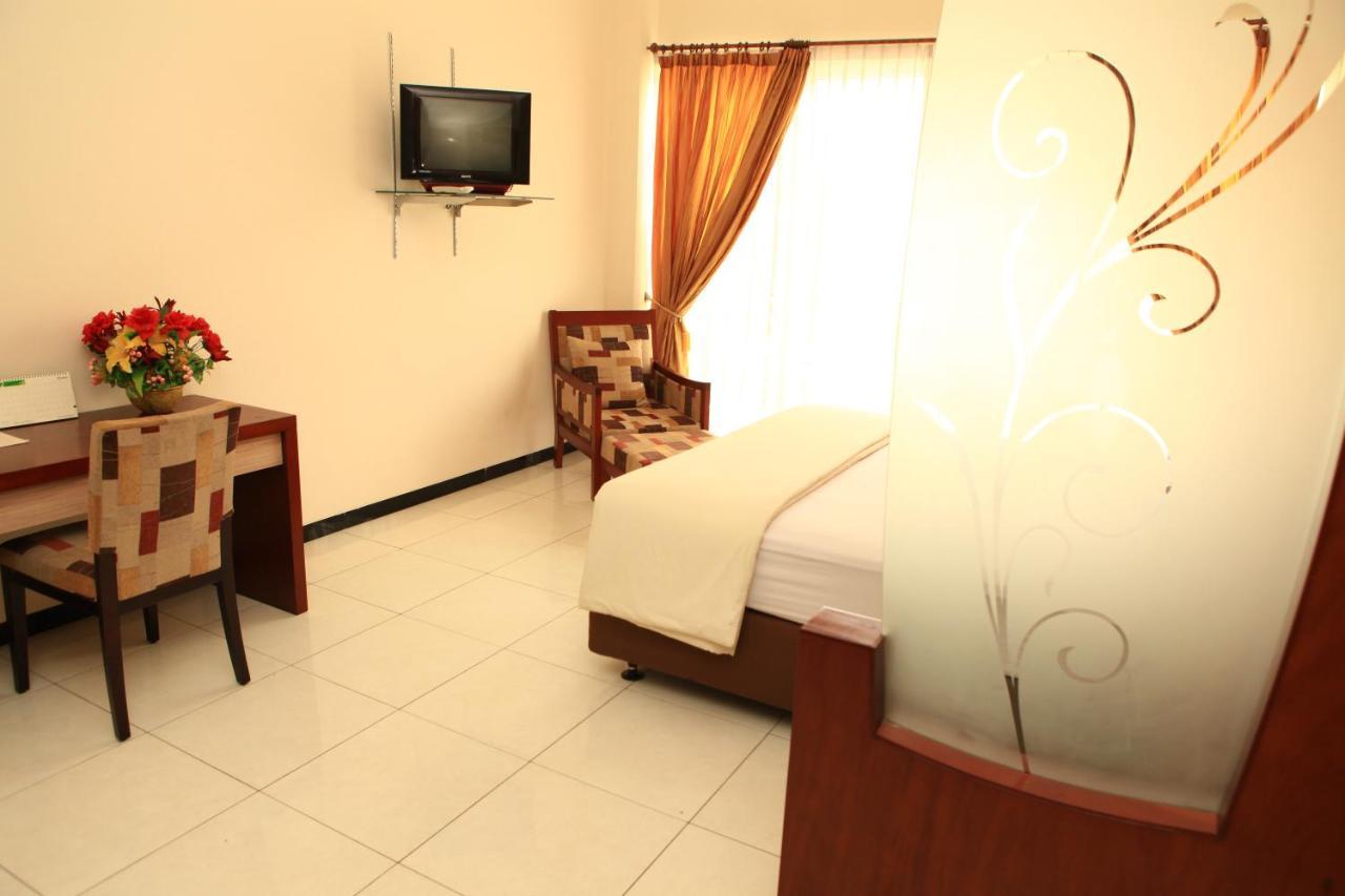 Arya Graha Semarang Otel Dış mekan fotoğraf
